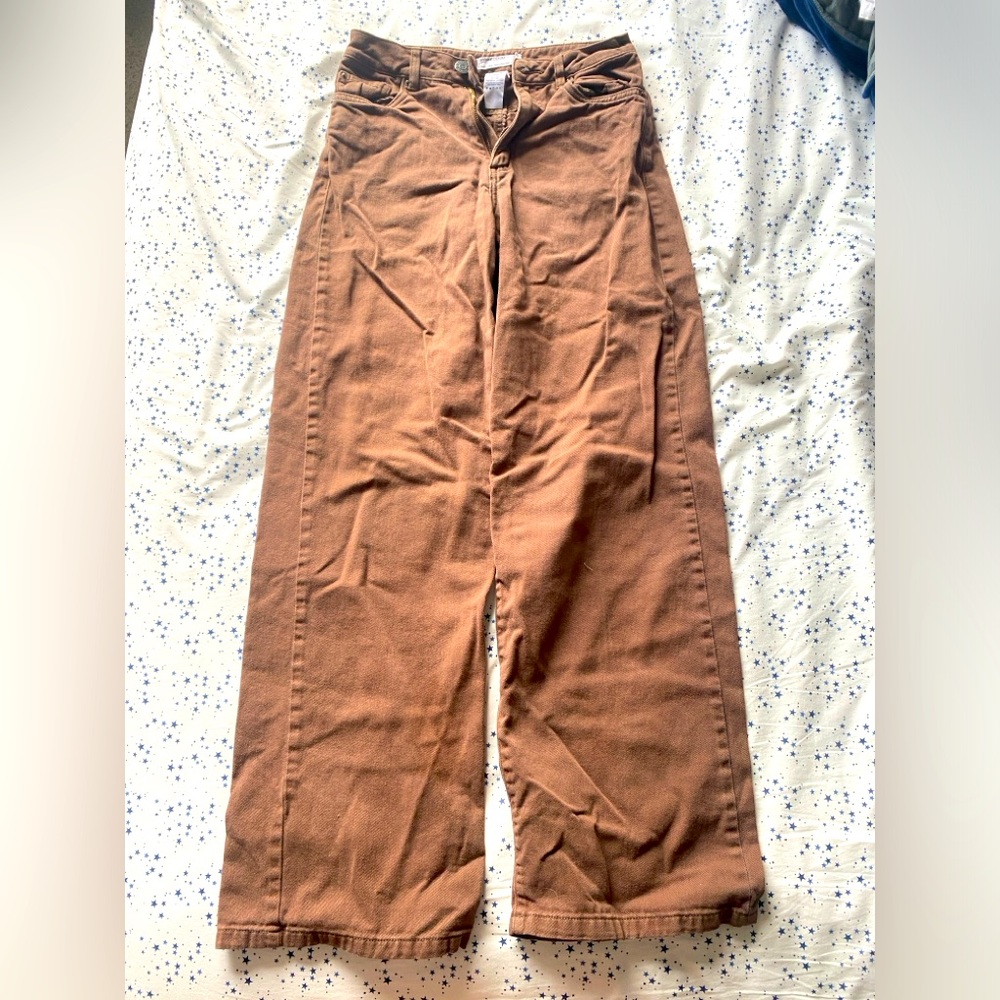 Women’s garage denim brown wide leg jeans. In great condition!